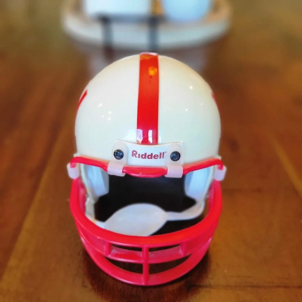 Riddell Nebraska Cornhuskers 3 5/8 Mini Football‎ Helmet